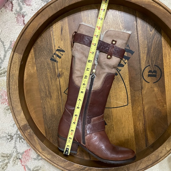 CHARLES DAVID Brown Tan Buckle Moto Sherpa Lined Boots Size 37 US 6.5 - Picture 12 of 16